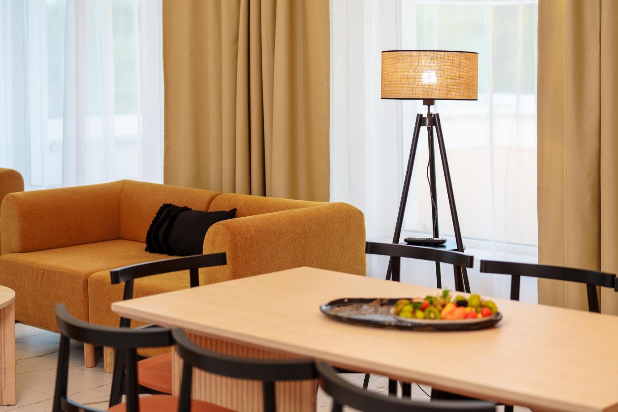 Hotel Arche Fabryka Samolotow W Mielnie Мельно Экстерьер фото