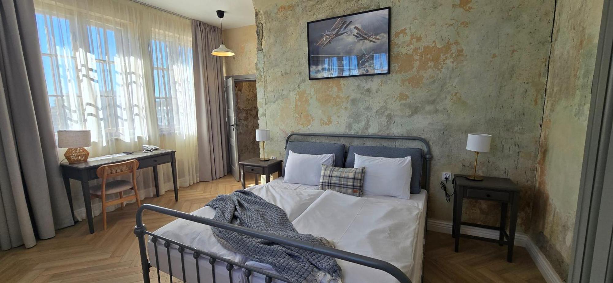 Hotel Arche Fabryka Samolotow W Mielnie Мельно Экстерьер фото